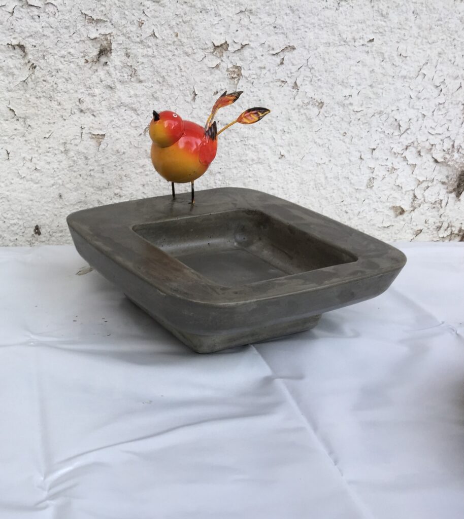 Vogelschale H6